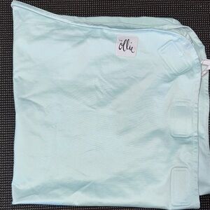 The Ollie Baby Swaddle in Light Green
